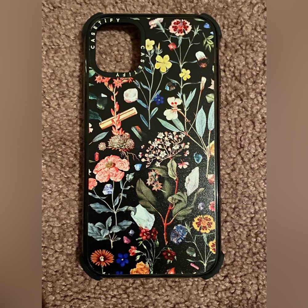 iPhone 11 Casetify Floral Case